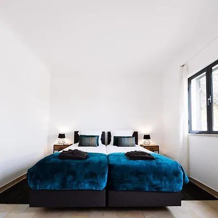 Cajados Grande Charming Sleeps 12 Private Pool Spacious Garden * Setúbal