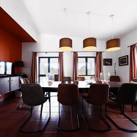 Cajados Grande Charming Sleeps 12 Private Pool Spacious Garden * Setúbal