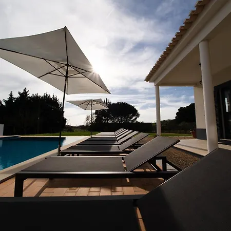 Cajados Grande Charming Sleeps 12 Private Pool Spacious Garden Villa *